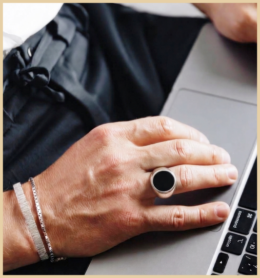 RING_Case.012